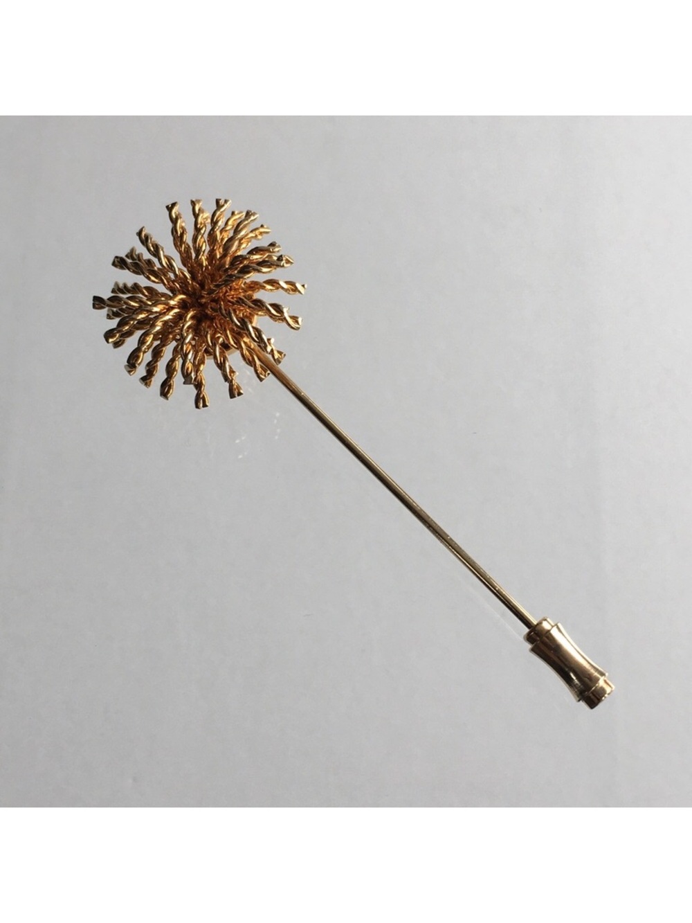 Gold Tone Rope Filigree Starburst Fireworks Hat Lapel Pin Brooch